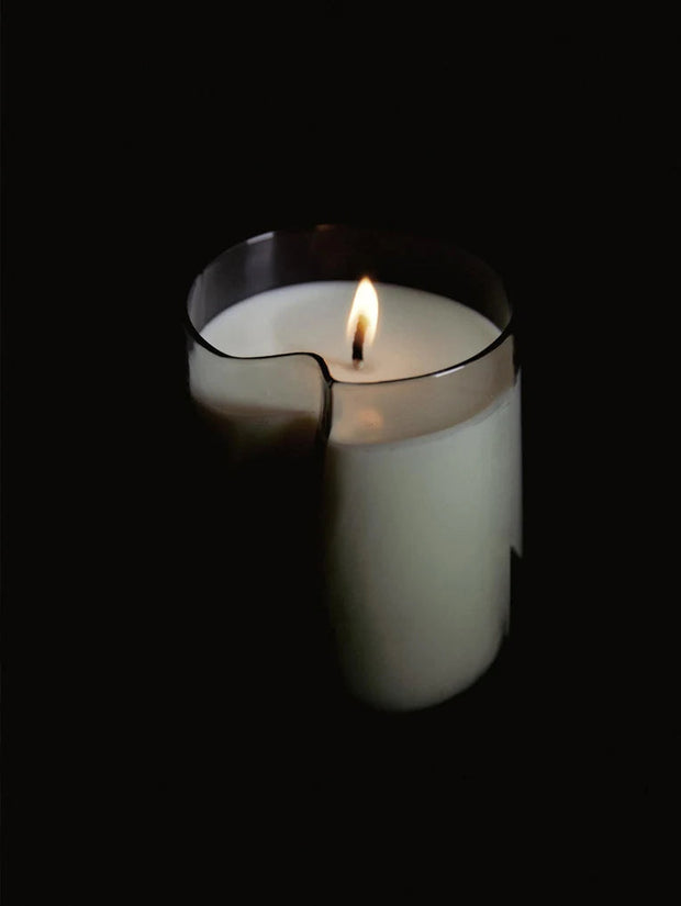 Illume Candle - Bergamot, Jasmine & Black Woods